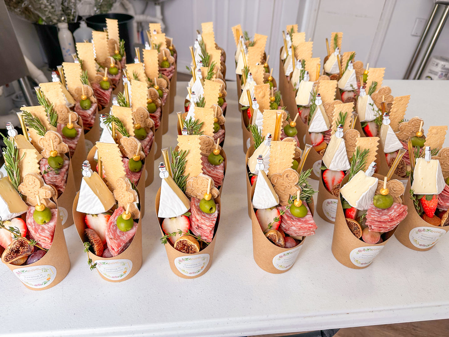 Very Merry Snackuteries 🎄